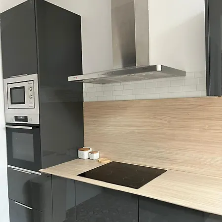 Casa Centrica En 펜션 레우스